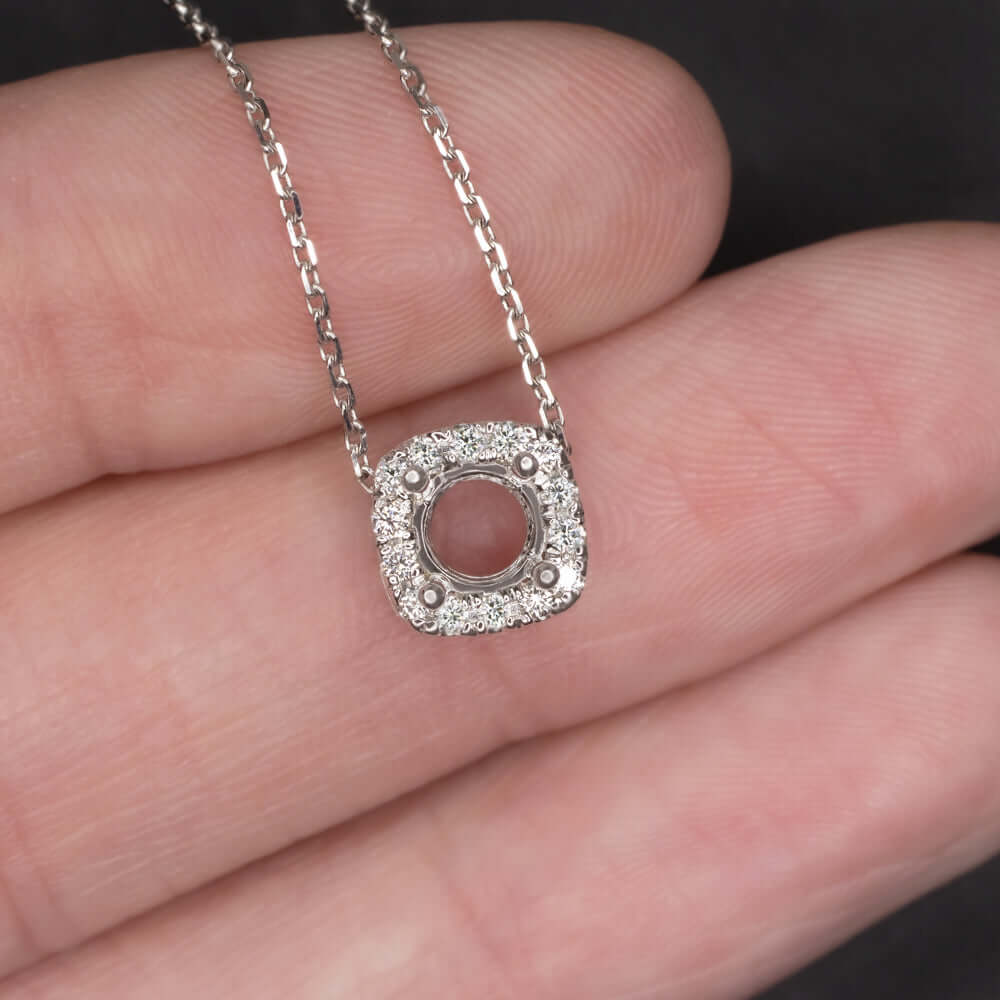 K10ローズゴールド MINI HALO NECKLACE Diamond Cushion Halo Necklace 1/2 ct tw 10K Rose Gold