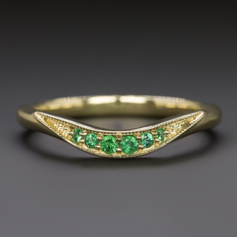 CONTOUR WEDDING BAND NATURAL EMERALD STACKING RING 14k YELLOW GOLD CURVED GREEN